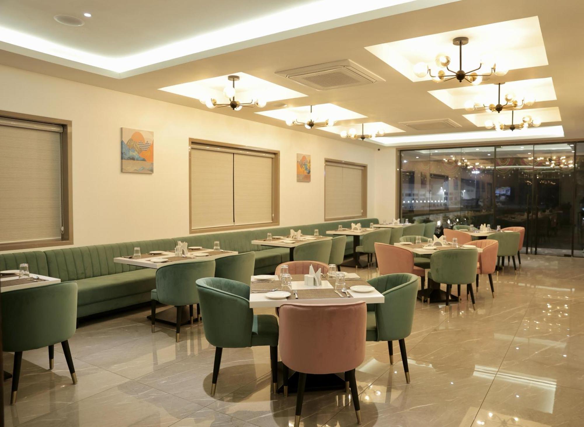 Hotel Carnival Parbhani المظهر الخارجي الصورة