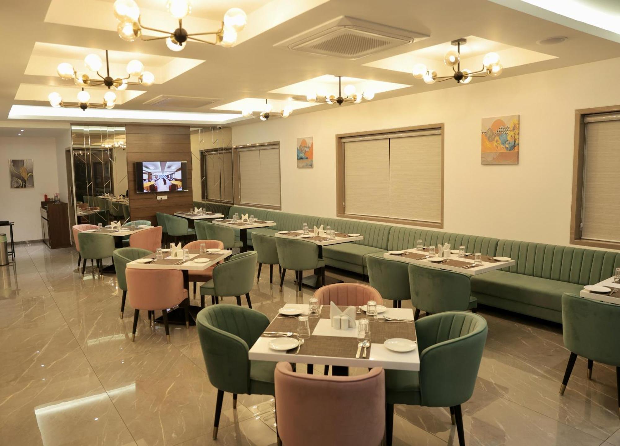 Hotel Carnival Parbhani المظهر الخارجي الصورة